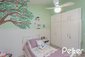 Casa em Condomínio à venda com 182m², 3 dormitórios, 1 suíte, 3 vagas, no bairro Cavalhada em Porto Alegre