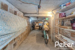 Casa em Condomínio à venda com 182m², 3 dormitórios, 1 suíte, 3 vagas, no bairro Cavalhada em Porto Alegre