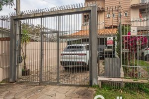 Casa à venda com 182m², 4 dormitórios, 3 suítes, 4 vagas, no bairro Espírito Santo em Porto Alegre