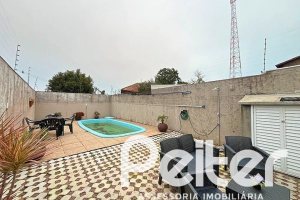 Casa à venda com 182m², 4 dormitórios, 3 suítes, 4 vagas, no bairro Espírito Santo em Porto Alegre