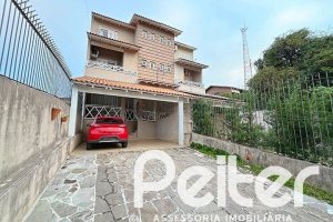 Casa à venda com 182m², 4 dormitórios, 3 suítes, 4 vagas, no bairro Espírito Santo em Porto Alegre