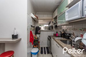 Casa à venda com 182m², 4 dormitórios, 3 suítes, 4 vagas, no bairro Espírito Santo em Porto Alegre