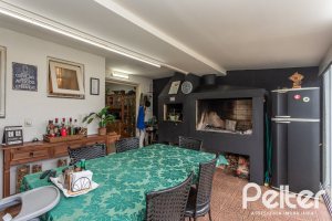 Casa à venda com 182m², 4 dormitórios, 3 suítes, 4 vagas, no bairro Espírito Santo em Porto Alegre