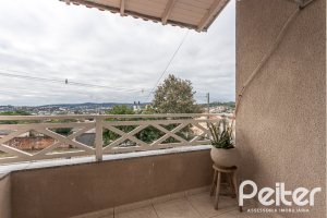 Casa à venda com 182m², 4 dormitórios, 3 suítes, 4 vagas, no bairro Espírito Santo em Porto Alegre