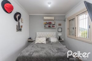 Casa à venda com 182m², 4 dormitórios, 3 suítes, 4 vagas, no bairro Espírito Santo em Porto Alegre