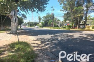 Terreno à venda, no bairro Ipanema em Porto Alegre