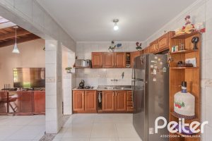 Casa em Condomínio à venda com 175m², 3 dormitórios, 1 suíte, 2 vagas, no bairro Ipanema em PORTO ALEGRE