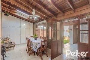 Casa em Condomínio à venda com 175m², 3 dormitórios, 1 suíte, 2 vagas, no bairro Ipanema em PORTO ALEGRE