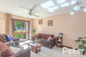 Casa em Condomínio à venda com 175m², 3 dormitórios, 1 suíte, 2 vagas, no bairro Ipanema em PORTO ALEGRE