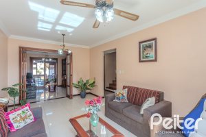 Casa em Condomínio à venda com 175m², 3 dormitórios, 1 suíte, 2 vagas, no bairro Ipanema em PORTO ALEGRE