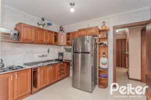 Casa em Condomínio à venda com 175m², 3 dormitórios, 1 suíte, 2 vagas, no bairro Ipanema em PORTO ALEGRE