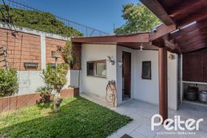 Casa em Condomínio à venda com 175m², 3 dormitórios, 1 suíte, 2 vagas, no bairro Ipanema em PORTO ALEGRE