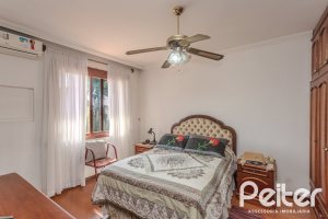 Casa em Condomínio à venda com 175m², 3 dormitórios, 1 suíte, 2 vagas, no bairro Ipanema em PORTO ALEGRE
