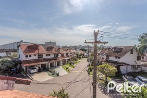 Casa em Condomínio à venda com 175m², 3 dormitórios, 1 suíte, 2 vagas, no bairro Ipanema em PORTO ALEGRE