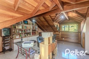 Casa em Condomínio à venda com 175m², 3 dormitórios, 1 suíte, 2 vagas, no bairro Ipanema em PORTO ALEGRE