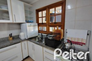 Casa em Condomínio à venda com 96m², 3 dormitórios, 2 vagas, no bairro Hípica em Porto Alegre