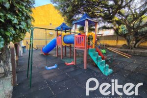 Casa em Condomínio à venda com 96m², 3 dormitórios, 2 vagas, no bairro Hípica em Porto Alegre