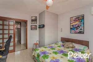 Casa à venda com 227m², 4 dormitórios, 1 suíte, 4 vagas, no bairro Ipanema em Porto Alegre