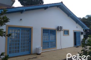 Casa à venda com 117m², 2 dormitórios, 2 vagas, no bairro Tristeza em Porto Alegre