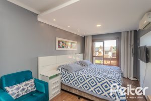 Casa à venda com 227m², 3 dormitórios, 3 suítes, 2 vagas, no bairro Espírito Santo em Porto Alegre