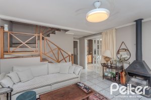 Casa em Condomínio à venda com 189m², 3 dormitórios, 1 suíte, 2 vagas, no bairro Jardim Isabel em Porto Alegre