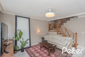 Casa em Condomínio à venda com 189m², 3 dormitórios, 1 suíte, 2 vagas, no bairro Jardim Isabel em Porto Alegre