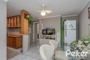 Casa em Condomínio à venda com 189m², 3 dormitórios, 1 suíte, 2 vagas, no bairro Jardim Isabel em Porto Alegre