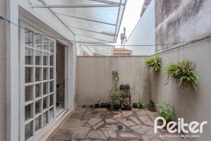 Casa em Condomínio à venda com 189m², 3 dormitórios, 1 suíte, 2 vagas, no bairro Jardim Isabel em Porto Alegre