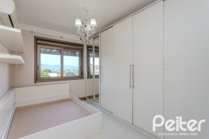 Apartamento à venda com 133m², 3 dormitórios, 1 suíte, 3 vagas, no bairro Tristeza em PORTO ALEGRE