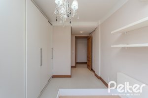 Apartamento à venda com 133m², 3 dormitórios, 1 suíte, 3 vagas, no bairro Tristeza em PORTO ALEGRE