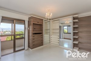 Apartamento à venda com 133m², 3 dormitórios, 1 suíte, 3 vagas, no bairro Tristeza em PORTO ALEGRE