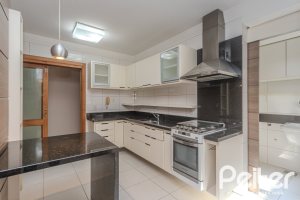 Apartamento à venda com 133m², 3 dormitórios, 1 suíte, 3 vagas, no bairro Tristeza em PORTO ALEGRE
