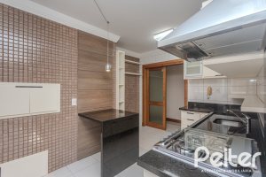 Apartamento à venda com 133m², 3 dormitórios, 1 suíte, 3 vagas, no bairro Tristeza em PORTO ALEGRE