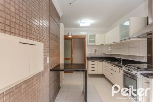 Apartamento à venda com 133m², 3 dormitórios, 1 suíte, 3 vagas, no bairro Tristeza em PORTO ALEGRE