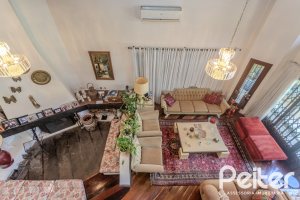 Casa à venda com 800m², 5 dormitórios, 2 suítes, 5 vagas, no bairro Jardim Isabel em Porto Alegre