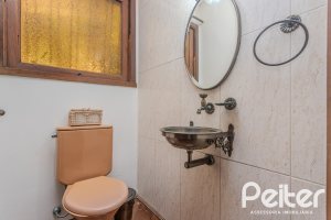 Casa à venda com 800m², 5 dormitórios, 2 suítes, 5 vagas, no bairro Jardim Isabel em Porto Alegre