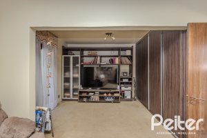 Casa à venda com 800m², 5 dormitórios, 2 suítes, 5 vagas, no bairro Jardim Isabel em Porto Alegre