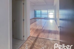 Comercial à venda com 37m², 1 vaga, no bairro Cristal em Porto Alegre