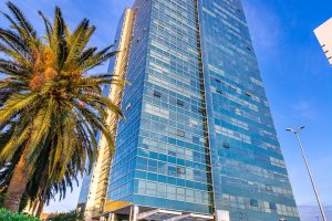 Comercial à venda com 37m², 1 vaga, no bairro Cristal em Porto Alegre
