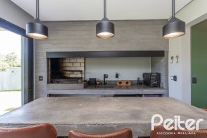 Casa em Condomínio à venda com 300m², 3 dormitórios, 3 suítes, 4 vagas, no bairro Alphaville em PORTO ALEGRE