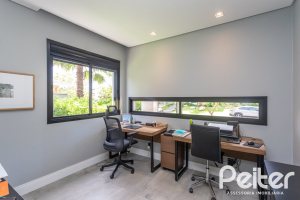 Casa em Condomínio à venda com 300m², 3 dormitórios, 3 suítes, 4 vagas, no bairro Alphaville em PORTO ALEGRE