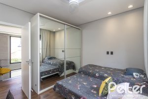 Casa em Condomínio à venda com 300m², 3 dormitórios, 3 suítes, 4 vagas, no bairro Alphaville em PORTO ALEGRE