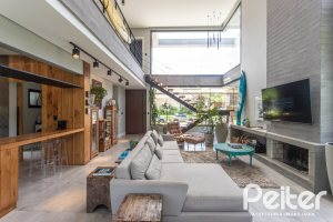 Casa em Condomínio à venda com 300m², 3 dormitórios, 3 suítes, 4 vagas, no bairro Alphaville em PORTO ALEGRE