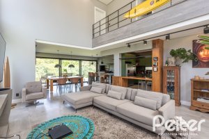 Casa em Condomínio à venda com 300m², 3 dormitórios, 3 suítes, 4 vagas, no bairro Alphaville em PORTO ALEGRE