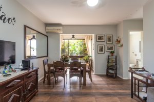 Apartamento à venda com 71m², 2 dormitórios, 1 vaga, no bairro Tristeza em Porto Alegre