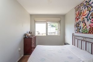 Apartamento à venda com 71m², 2 dormitórios, 1 vaga, no bairro Tristeza em Porto Alegre