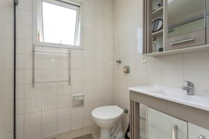 Apartamento à venda com 71m², 2 dormitórios, 1 vaga, no bairro Tristeza em Porto Alegre