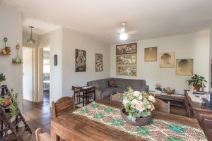 Apartamento à venda com 71m², 2 dormitórios, 1 vaga, no bairro Tristeza em Porto Alegre