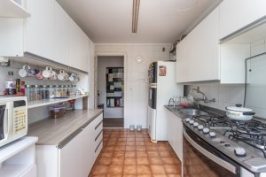 Apartamento à venda com 71m², 2 dormitórios, 1 vaga, no bairro Tristeza em Porto Alegre