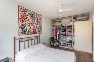 Apartamento à venda com 71m², 2 dormitórios, 1 vaga, no bairro Tristeza em Porto Alegre